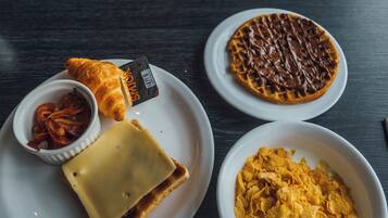 Petit déjeuner buffet compris tous les jours