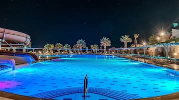 Indoor pool, seasonal outdoor pool, pool umbrellas, sun loungers