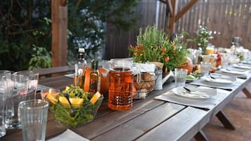 Outdoor dining