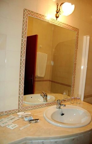 Bathroom - Jardim (Elvas)