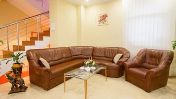 ๋ก๋น ์ข์ ๊ณต๊ฐ