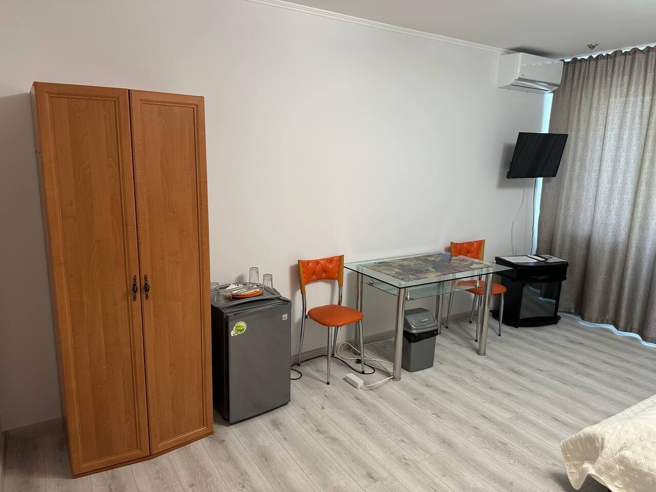 standard double room | desk, soundproofing, free wifi, bed sheets