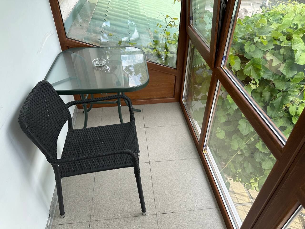 suite | desk, soundproofing, free wifi, bed sheets