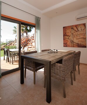 In-room dining - Sunset Village (Silves)