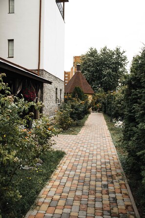 Front of property - Stara Vezha Hotel (Boryspil)