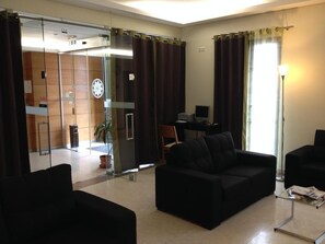 Lobby - Matriz (Ponta Delgada)