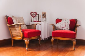 Doppel- oder Zweibettzimmer, Gemeinschaftsbad