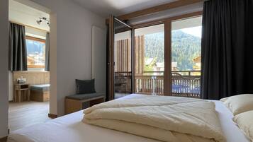 1 bedroom, hypo-allergenic bedding, in-room safe, individually decorated