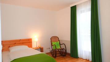 Minibar, in-room safe, individually furnished, desk