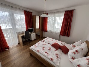 Two-Bedroom Apartment Dachstein 