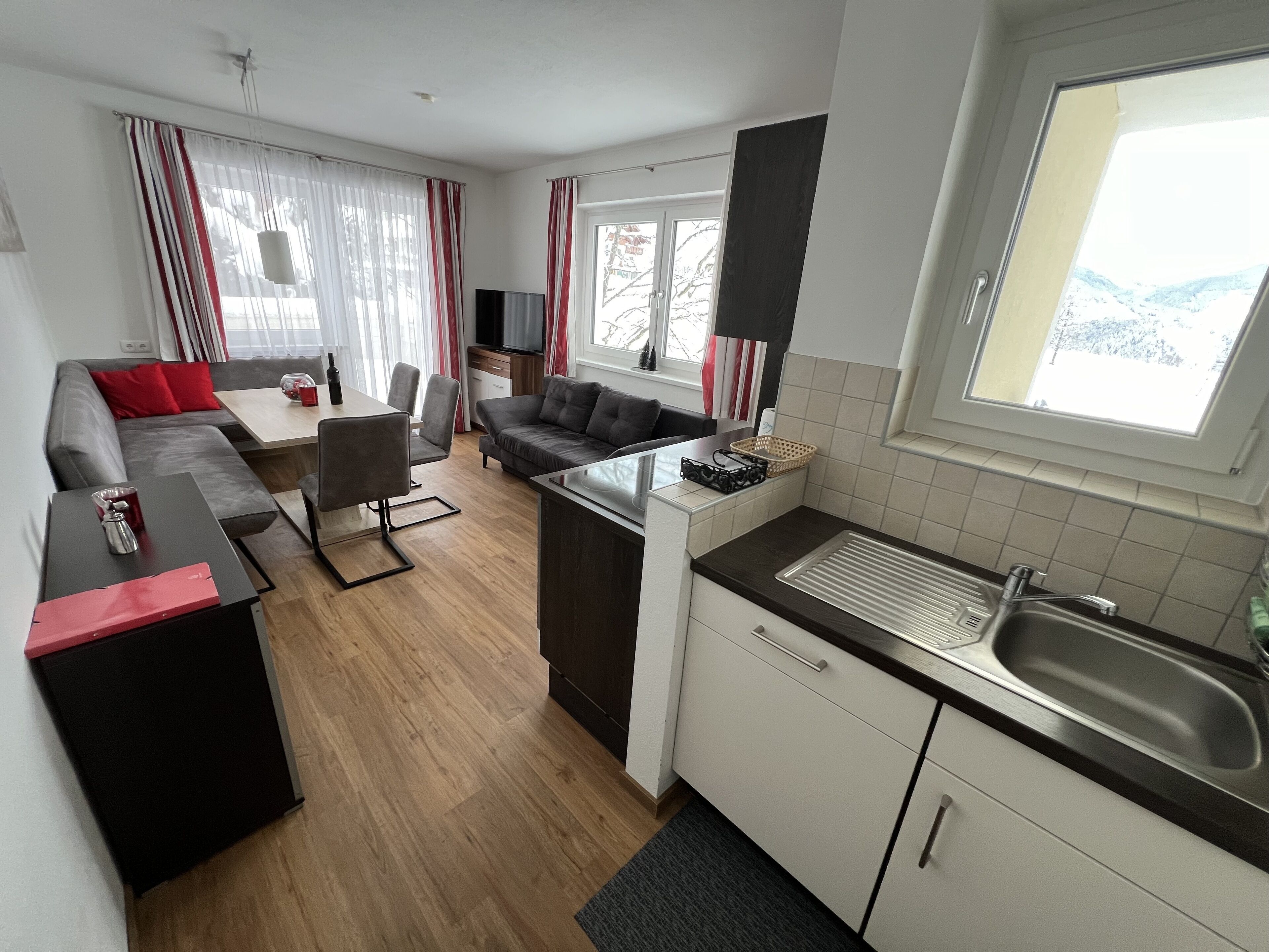 Two-Bedroom Apartment Dachstein  | Private kitchen | Full-size fridge, oven, stovetop, dishwasher