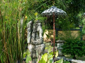 Exterior detail - Puri Mangga Sea View Resort & Spa (Singaraja)