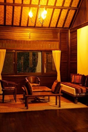 Interior - Samawa Seaside Cottage (Sumbawa Besar)