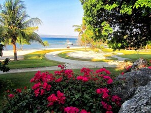 Property grounds - Samawa Seaside Cottage (Sumbawa Besar)