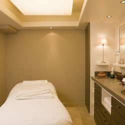Sauna, bilik wap, rawatan badan, rawatan muka, bilik urut/rawatan