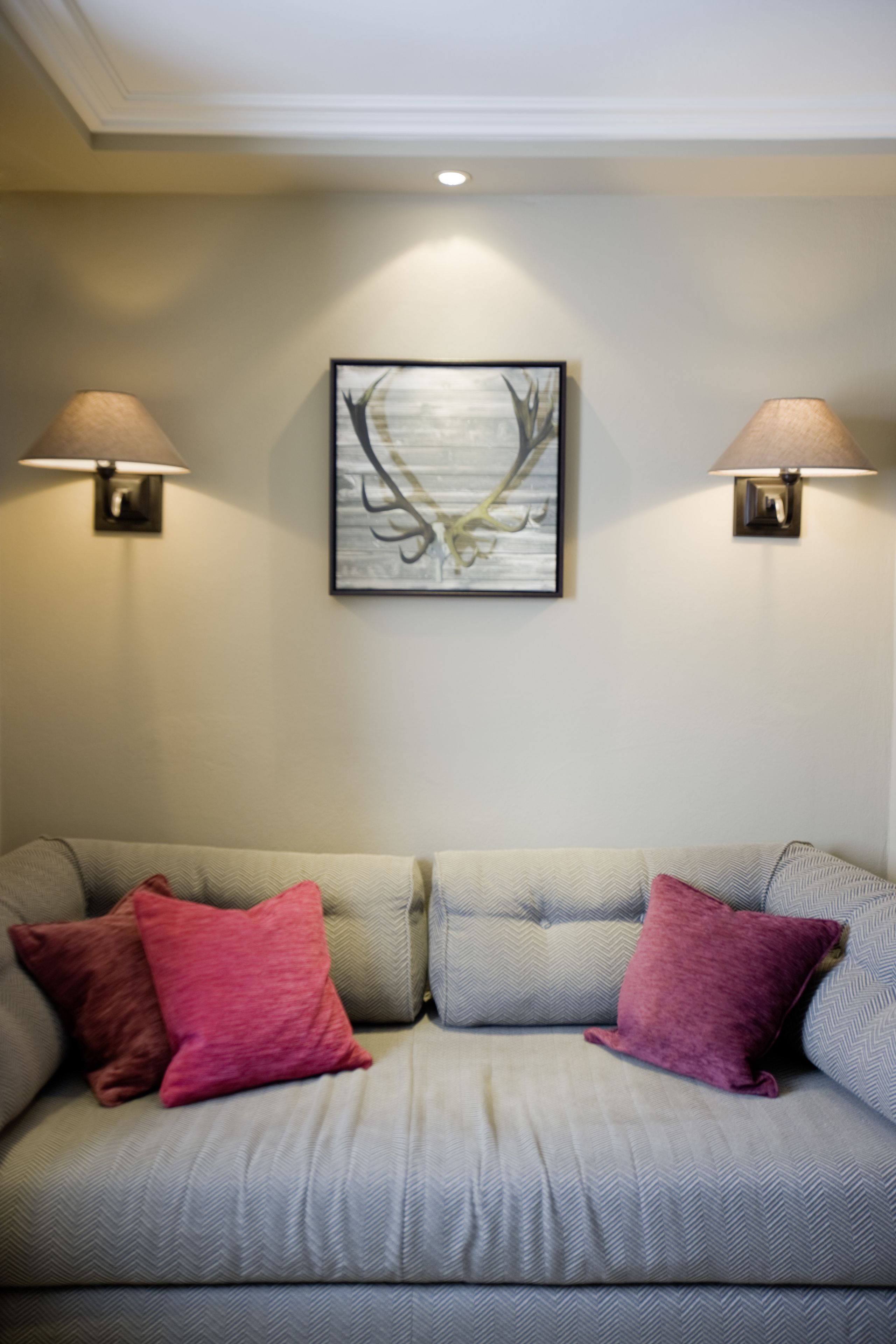 flat-screen tv, dvd player, mp3 dock