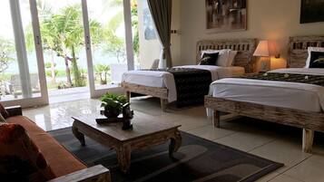 Deluxe Twin Room, Ocean View | Minibar, in-room safe, desk, laptop workspace