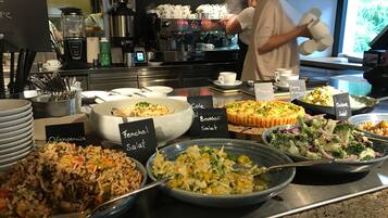 Desayuno buffet incluido todos los días