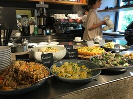 Desayuno buffet incluido todos los días 