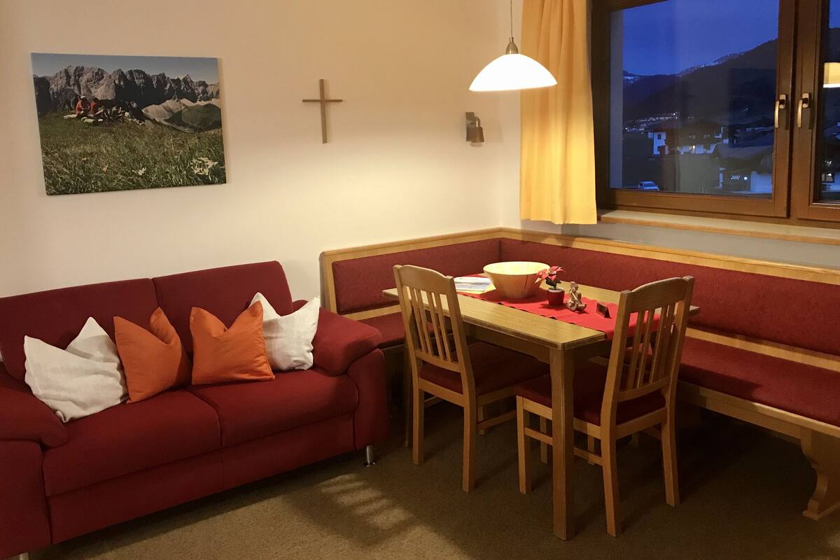 Appartement, balcon (East Side) | Salle de séjour