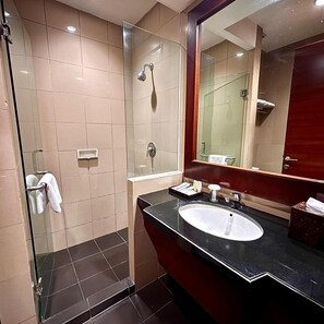 Gratis toiletartikler, hårtørrer