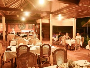 Dining - Toraja Misiliana (Rinding Batu)