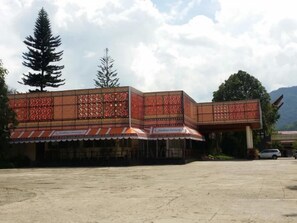 Exterior - Toraja Misiliana (Rinding Batu)