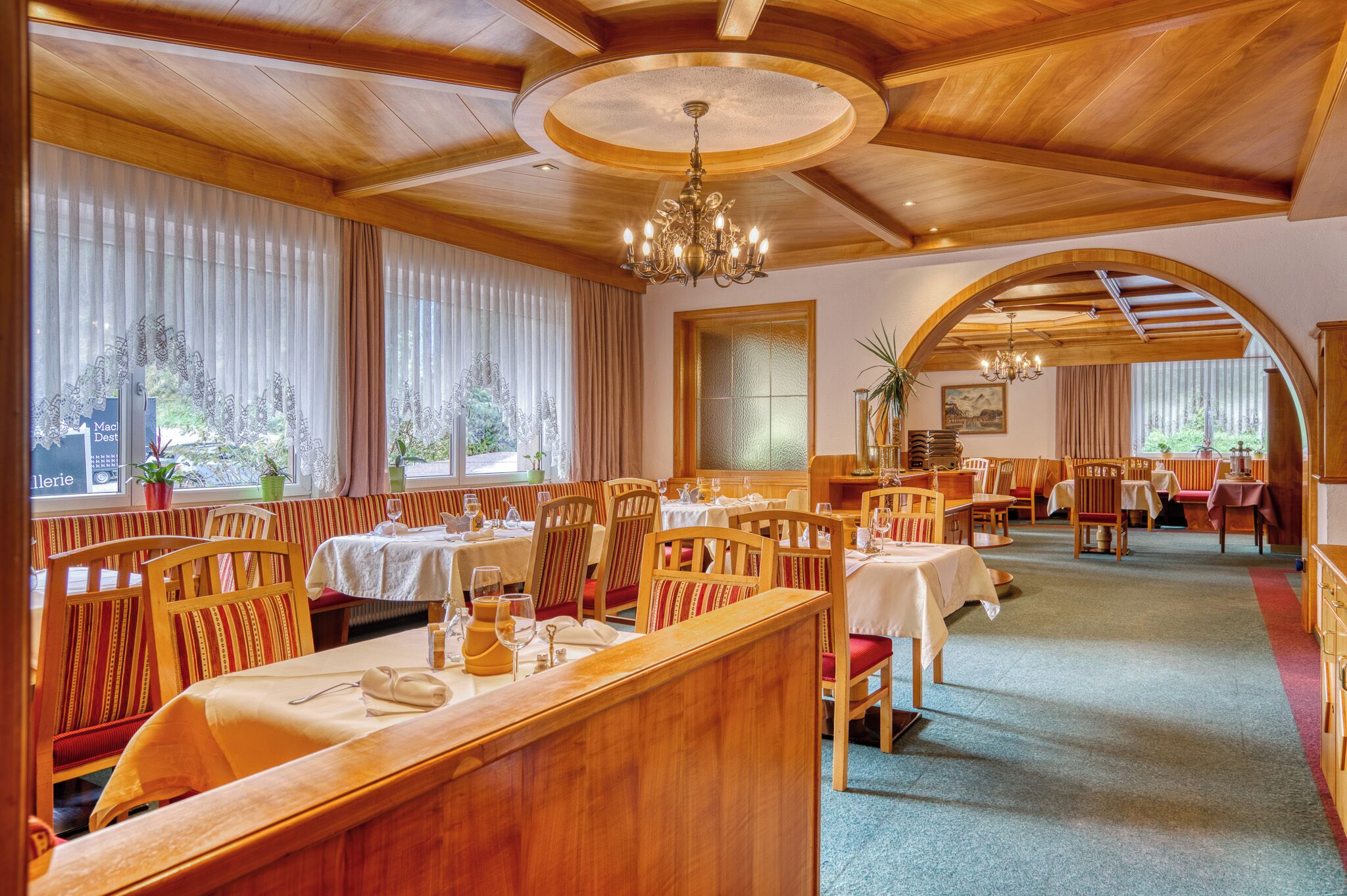 lunch and dinner served, regional cuisine