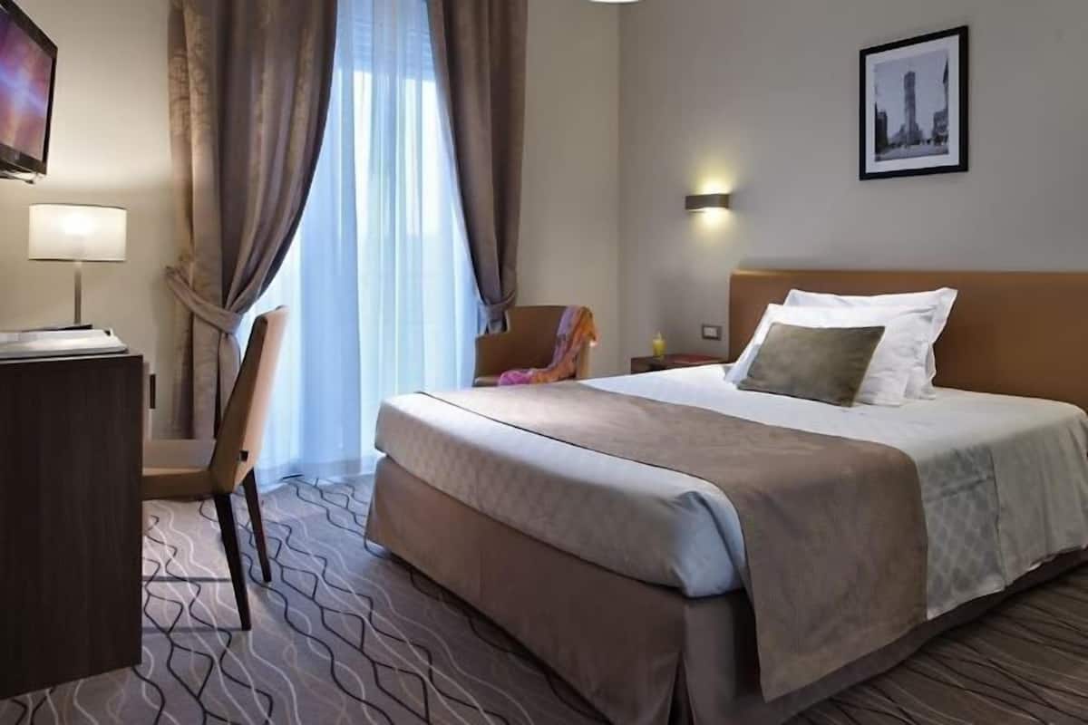 In-room safe, desk, blackout curtains, free WiFi