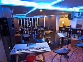 Bar (en el alojamiento)
