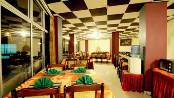 Free buffet breakfast