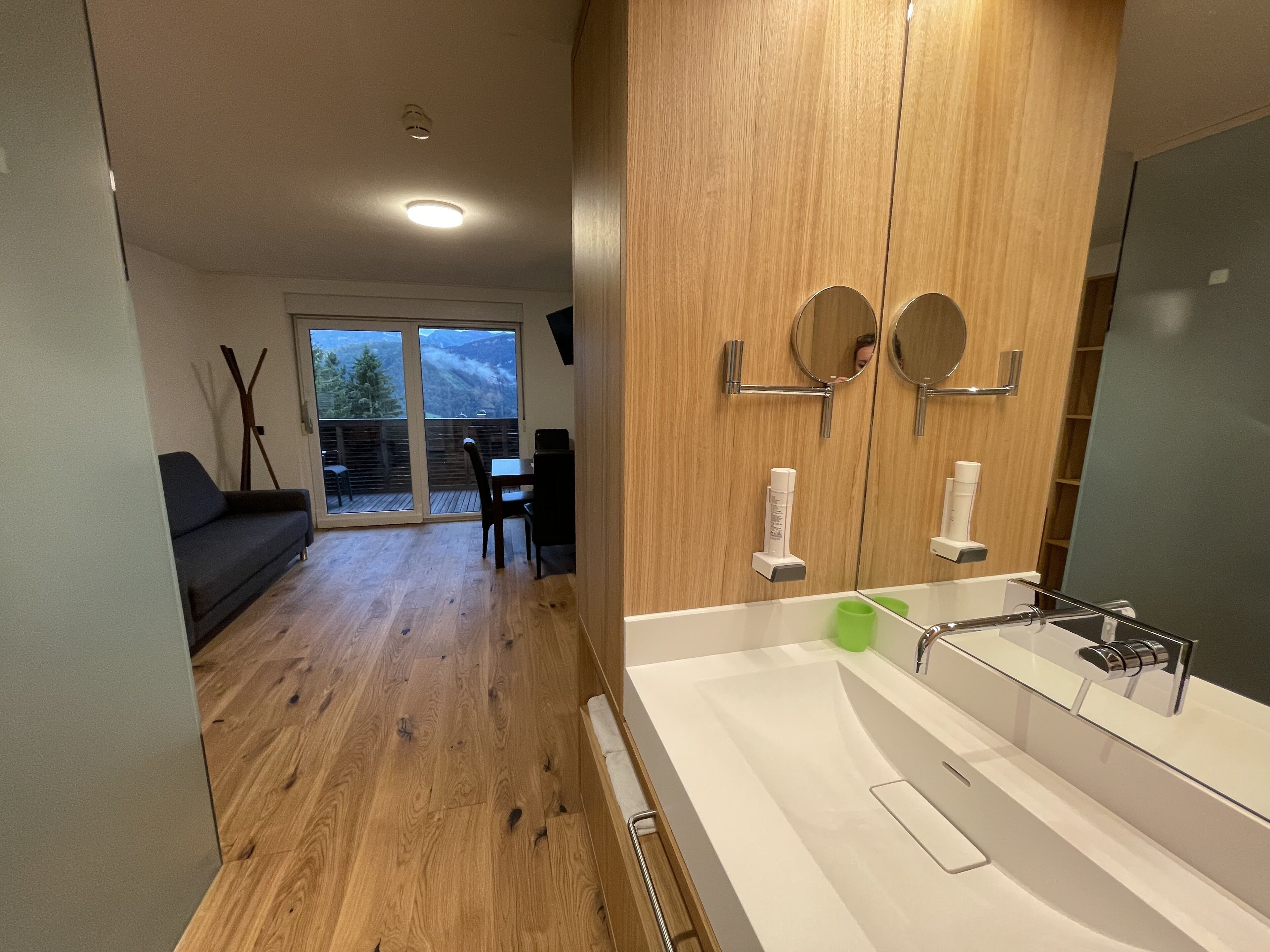 suite, 1 bedroom, balcony, mountain view | 1 bedroom, hypo-allergenic bedding, desk, laptop workspace