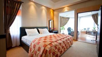 Kedap suara, setrika/meja setrika, dan Wi-Fi gratis