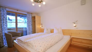 Apartemen Comfort, 1 kamar tidur, dapur, pemandangan gunung (Zimbablick, excl. Cleaning Fee EUR 60) | 1 kamar tidur, seprai premium, selimut bulu angsa, dan meja kerja