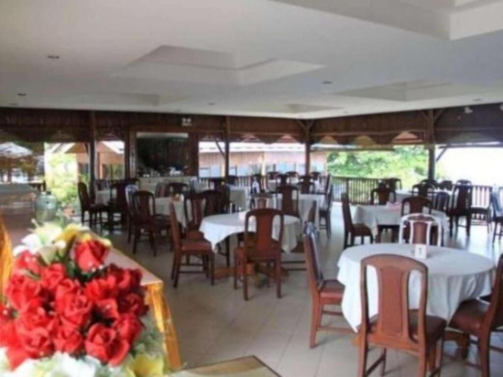 Tempat makan outdoor