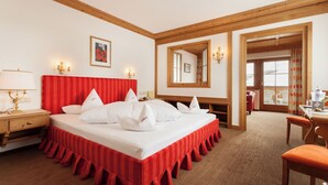 Comfort Suite | In-room safe, desk, WiFi (free) - Hotel Enzian (Lech am Arlberg)