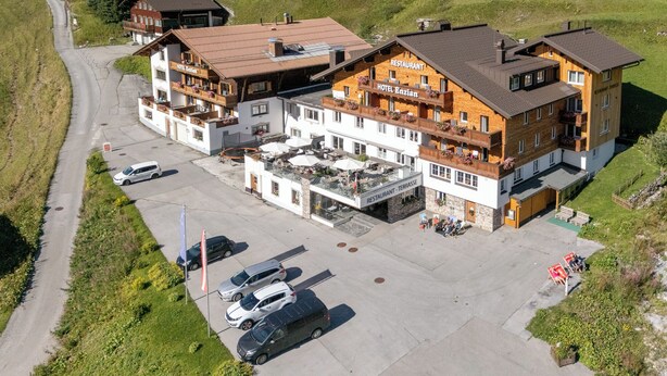 Exterior - Hotel Enzian (Lech am Arlberg)
