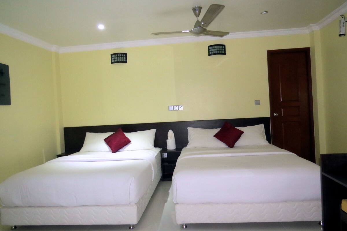 1 bedroom, in-room safe, cots/infant beds, free wired Internet