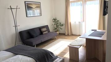 Superior-Doppelzimmer | Allergikerbettwaren, Schreibtisch, kostenloses WLAN, Bettwäsche