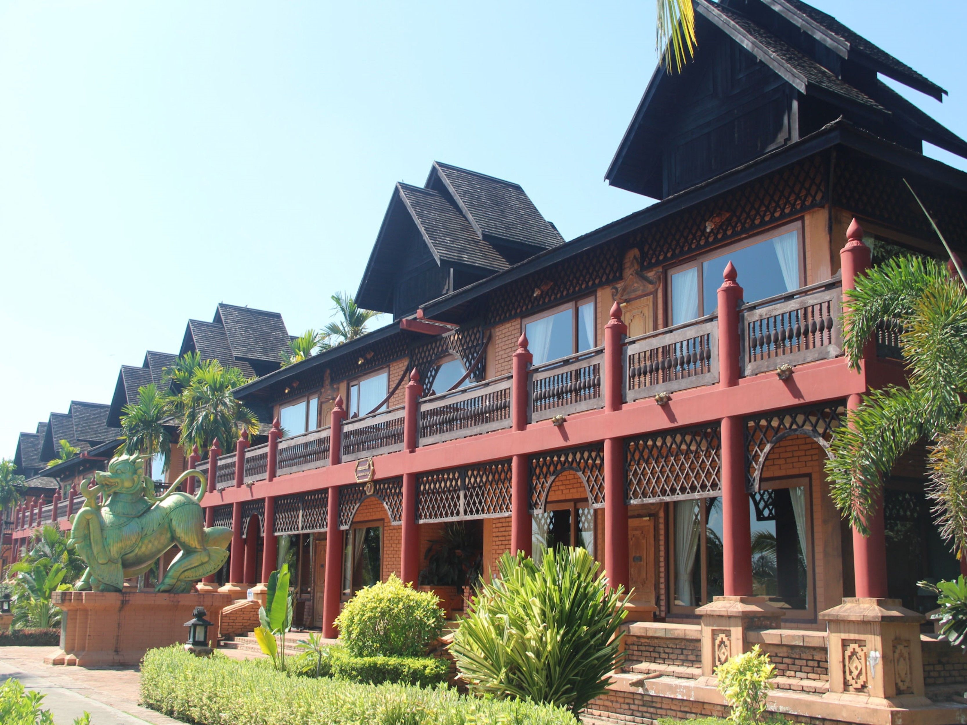 Executive Suite | Property grounds