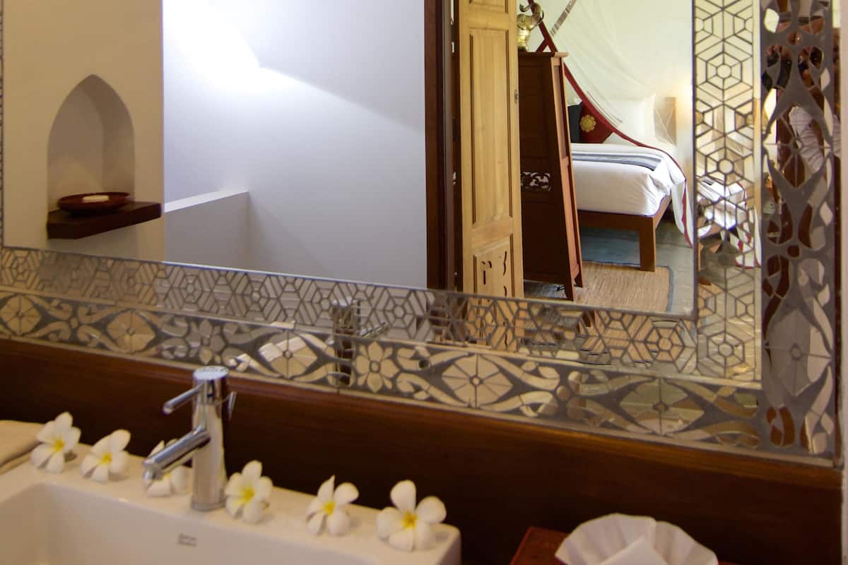 shower, free toiletries, hair dryer, bathrobes