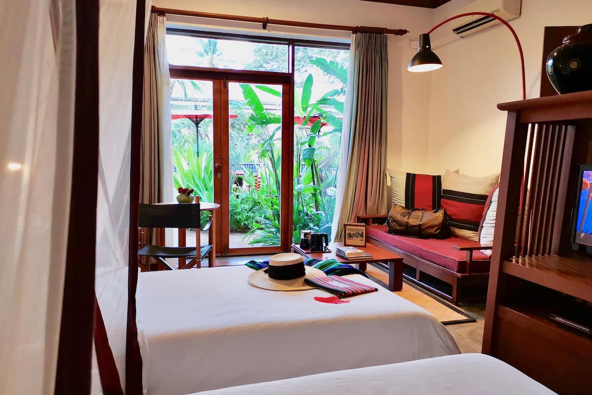 Double Room Single Use, Pool View