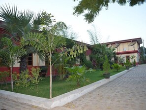 Garden - Crown Prince Hotel (Nyaung-U)