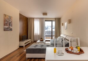 Apartment, 2 Bedrooms (Free Mineral Pool, Saunas, Steam bath) | Living area