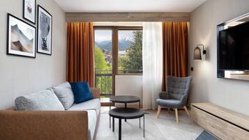 One Bedroom Apartment