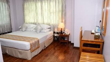 Minibar, skrivebord og wi-fi (inkludert)