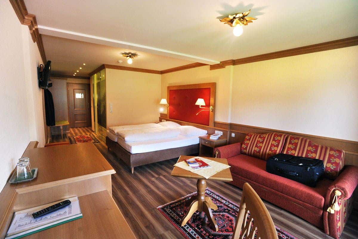 Comfort-Doppel- oder -Zweibettzimmer, Balkon | Minibar, Schreibtisch, schallisolierte Zimmer, kostenloses WLAN