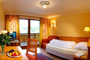 Single Room, Balcony | Minibar, desk, soundproofing, free WiFi