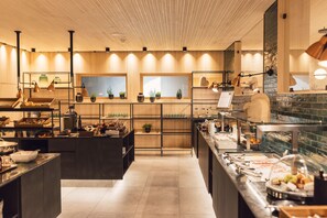 Desayuno buffet incluido todos los días