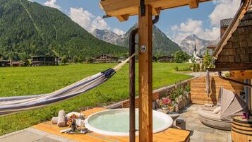 Luxury Apartment | 2 bedrooms, premium bedding, in-room safe, individually furnished